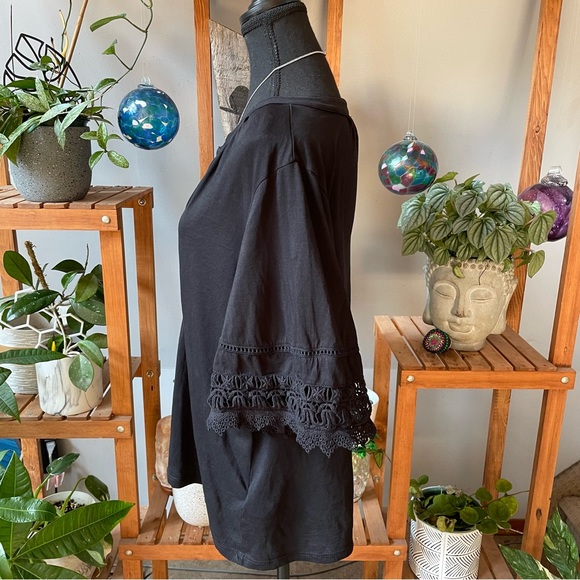 Lauren Ralph Lauren Lace-Trim Cotton Top - Picture 2 of 11